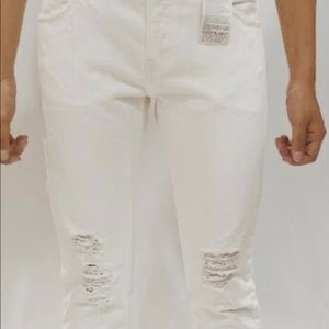 2 For $25 🔥Levi’s Strauss 501 ripped Jeans NWOT